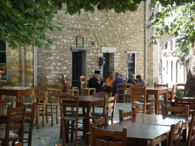 Atrium - Lafkos Villa Exterior photo