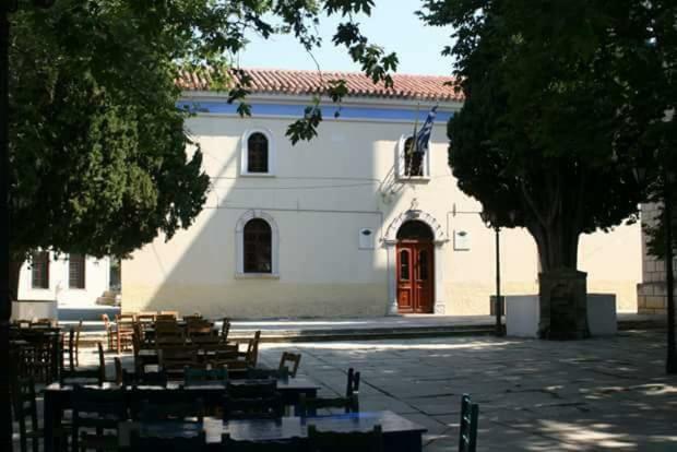 Atrium - Lafkos Villa Exterior photo